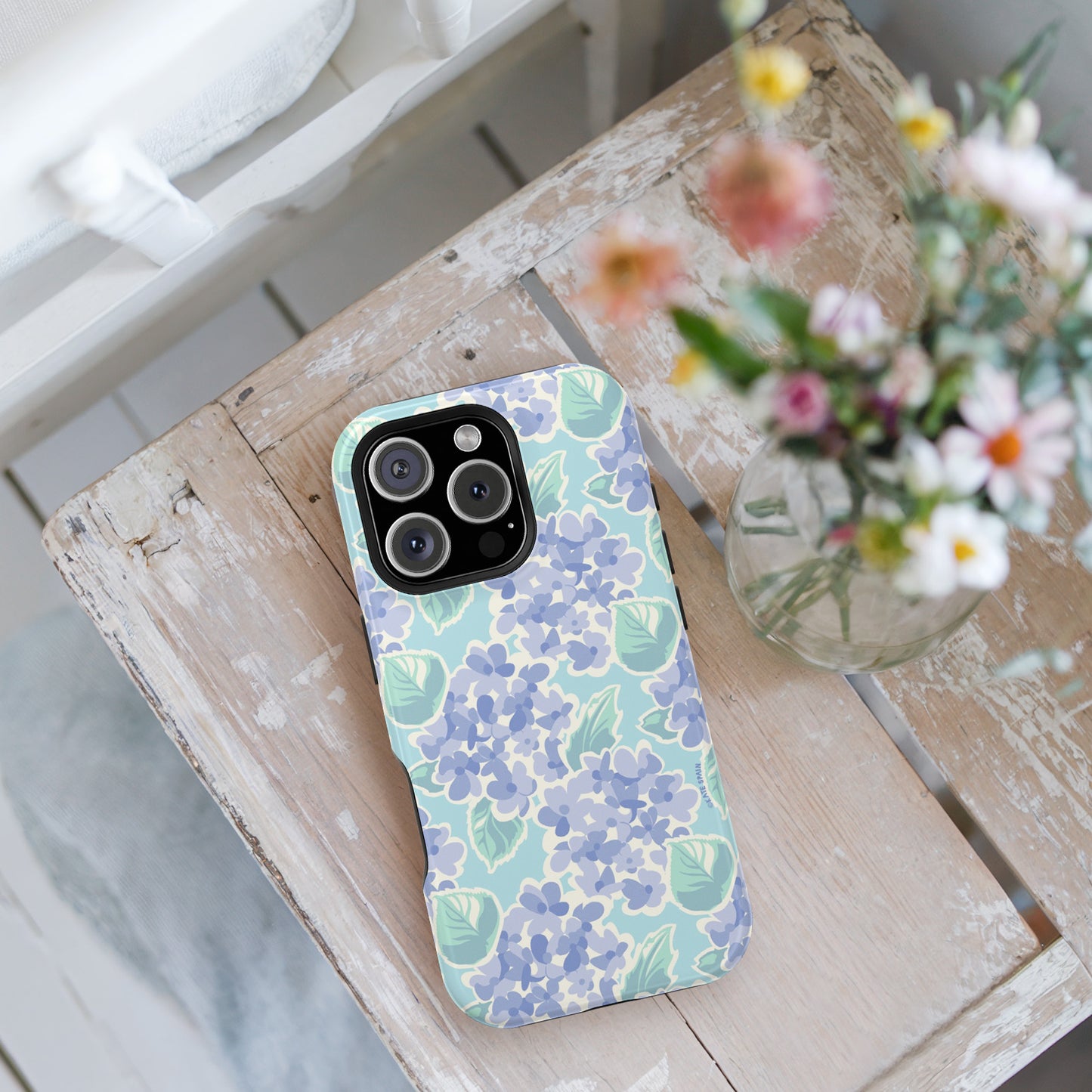 Nantucket Hydrangea MagSafe Tough Case